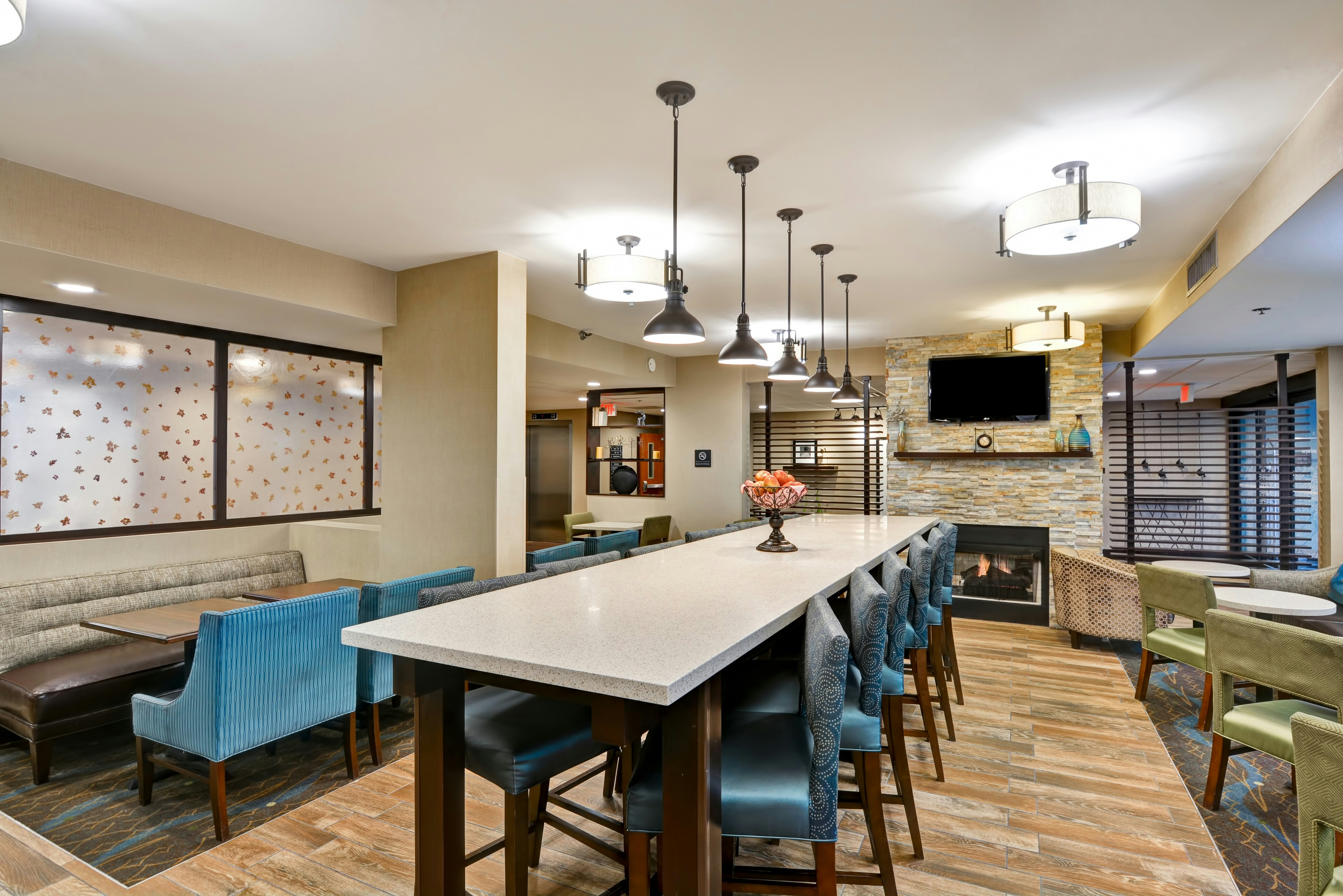 Hampton Inn Hendersonville 37/55