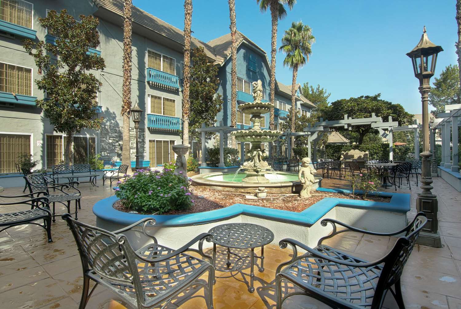 Azure Hotel & Suites, Trademark Collection by Wyndham 10/21