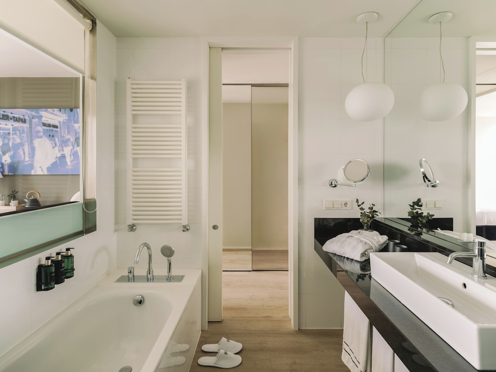 The Level، MELIA BARCELONA SKY 7/8