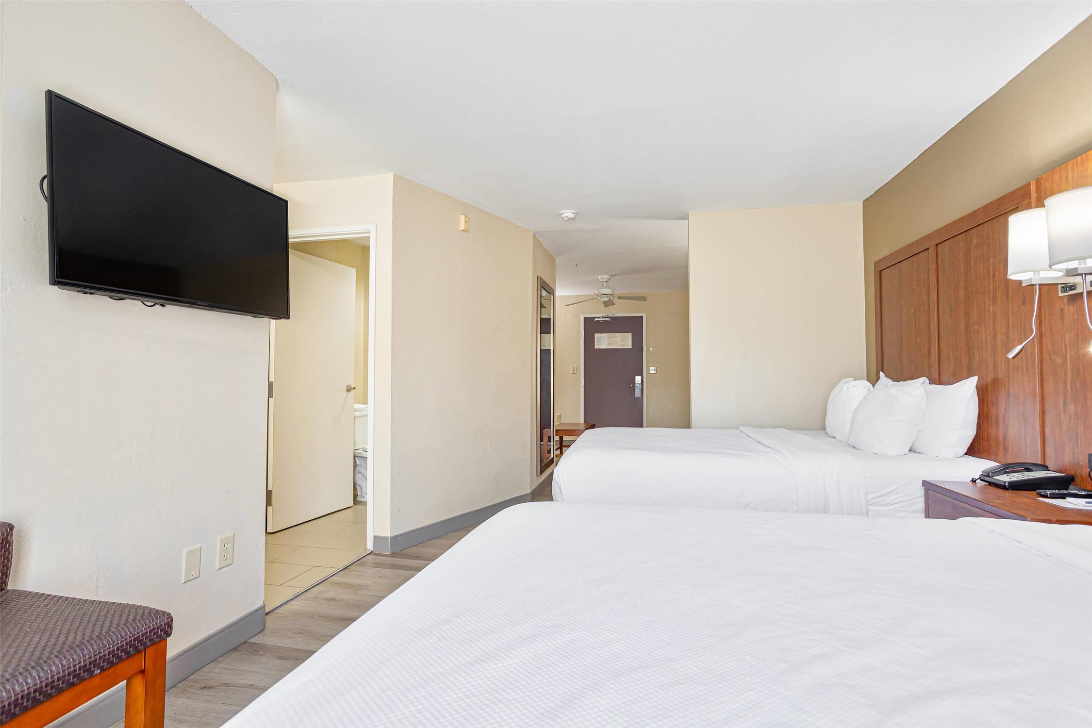 UPGRADE, SUITE, 2 QUEEN BEDS