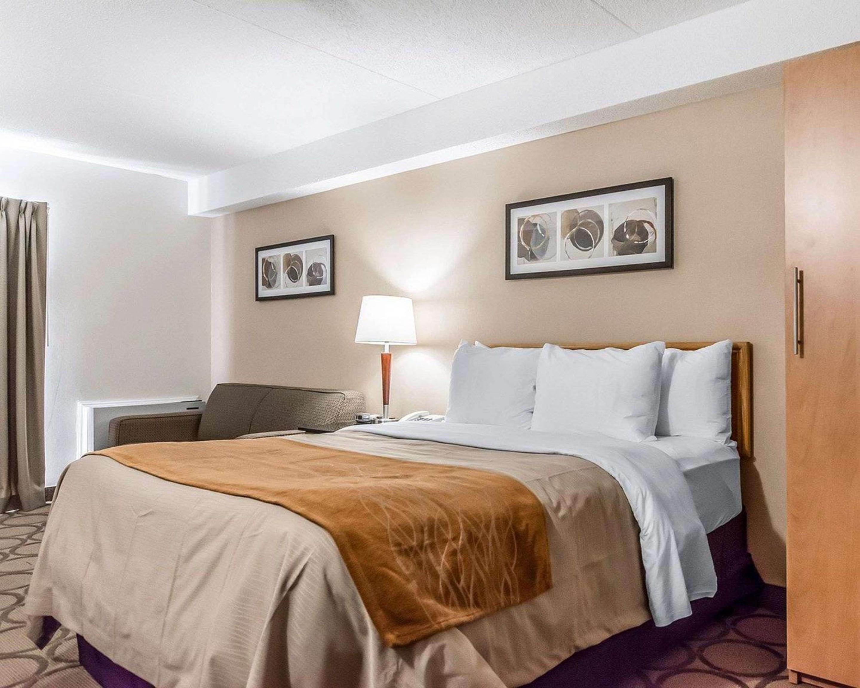 Deluxe, King Bed, Queen Bed, Sofa, Ground Floor