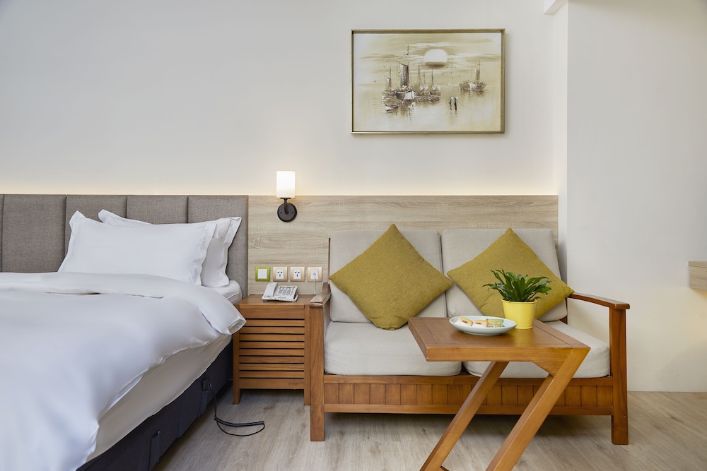 Z Hotel 38/59