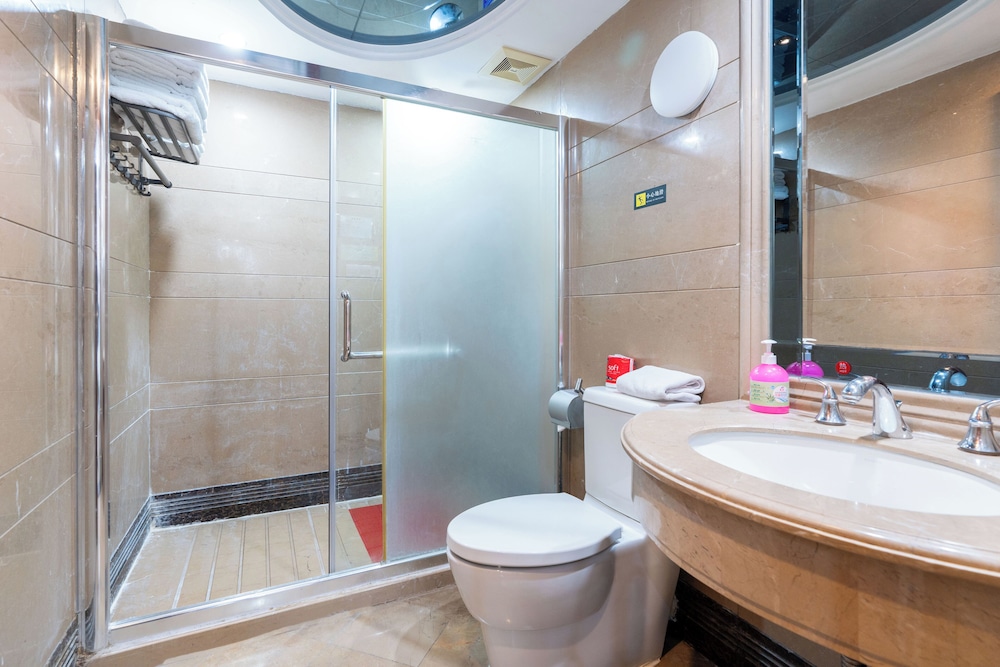 Louidon Mega Apartment Hotel of Kam Rueng Plaza Sunshine 73/77