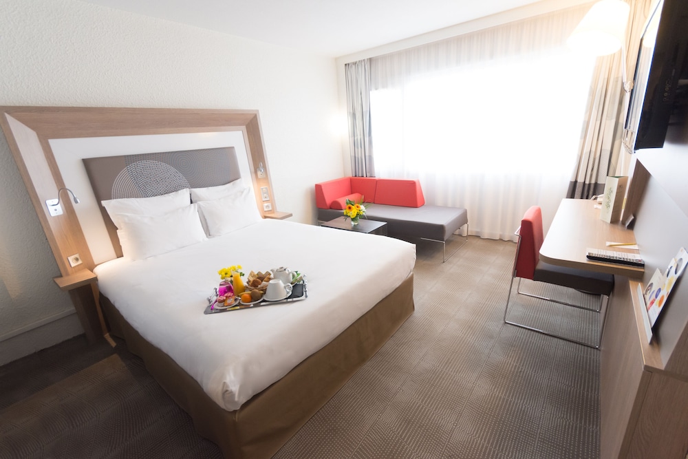 NOVOTEL CHARTRES 18/70
