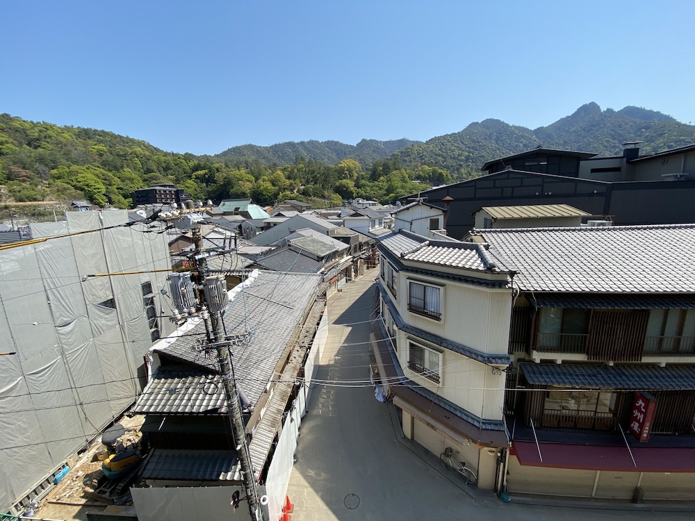 Hotel Miyarikyu 25/50