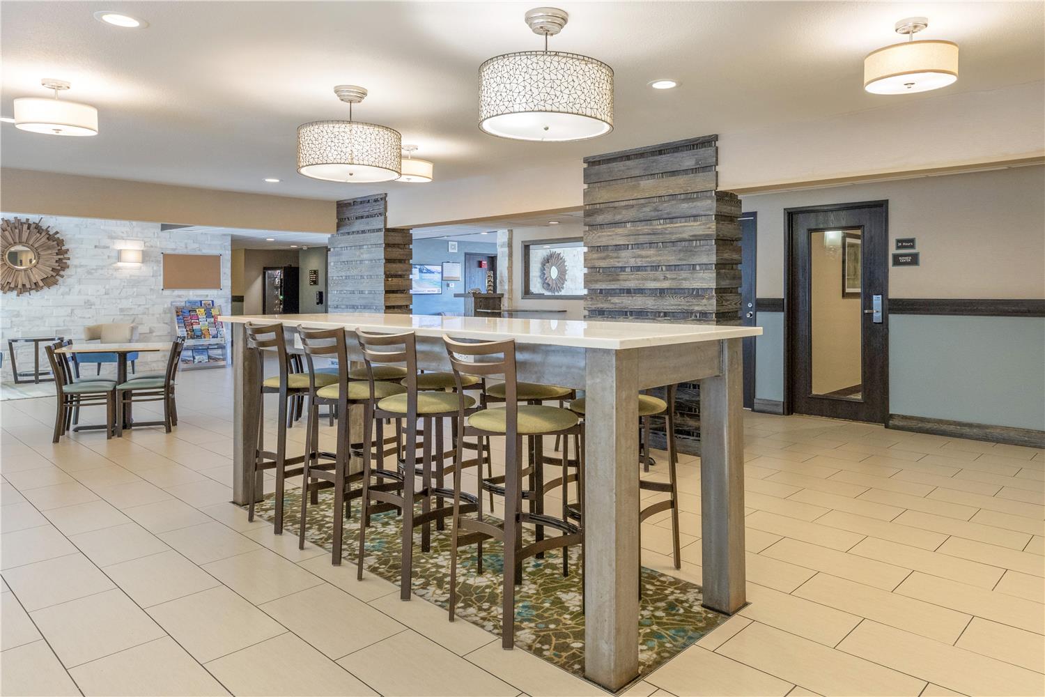 Best Western Long Beach Inn 37/53