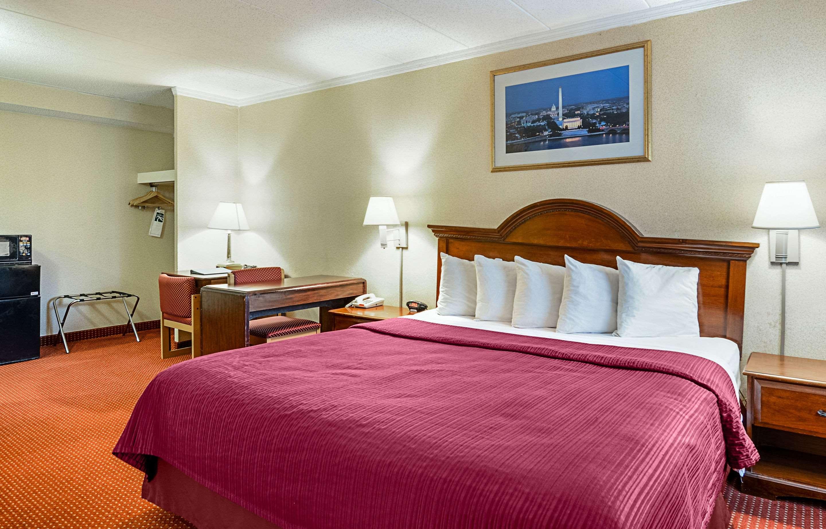 غرفة بسرير كينج، Quality Inn Mount Vernon 2/5