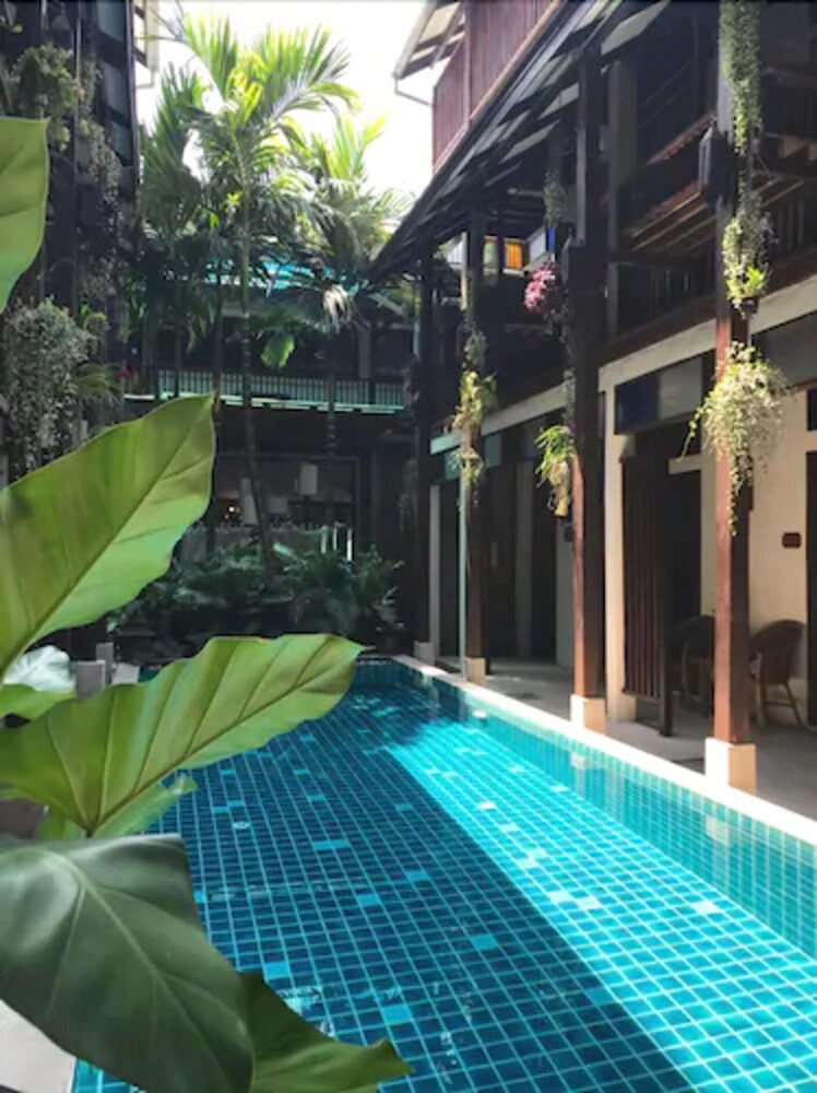 Ban Chang Tong Hotel 56/62