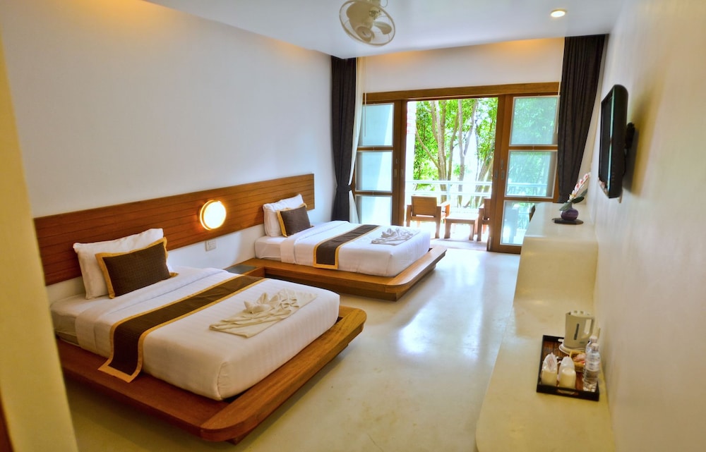 Lub d Koh Tao Tanote Bay 28/63