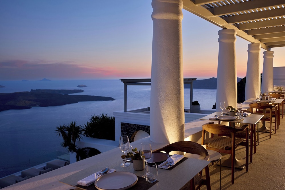 Iconic Santorini 56/73