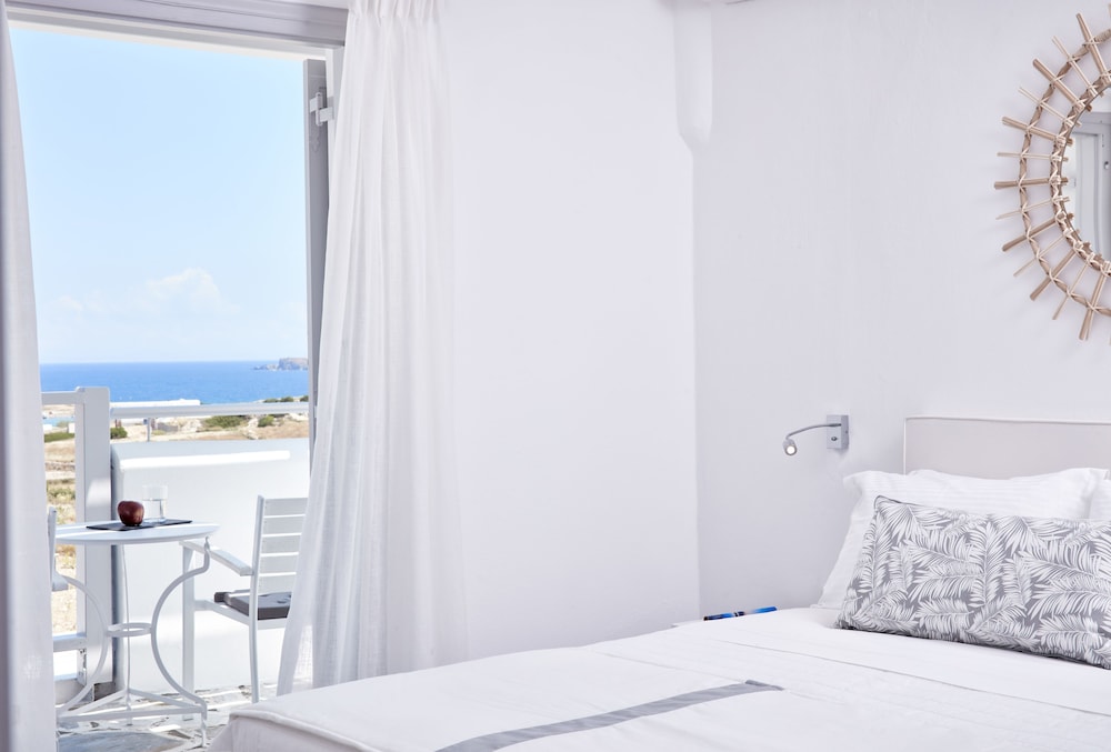 Mr Mrs White Paros 12/76