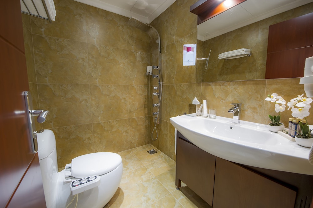 Standard, Twin Beds, Pool Access