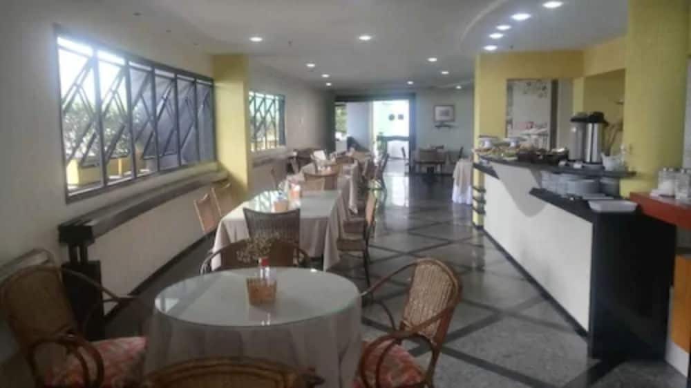 restaurant-cafeteria