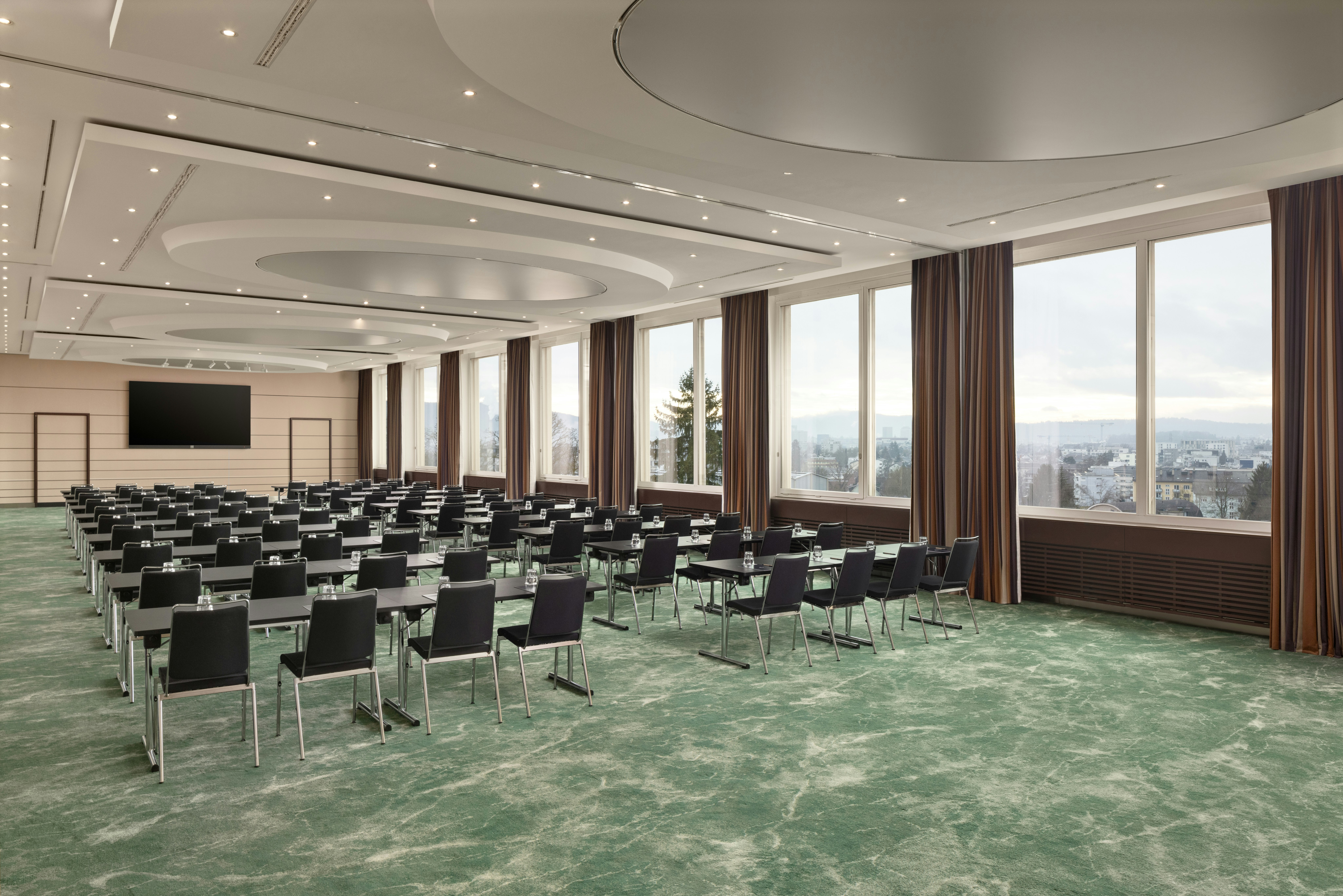 Hilton Zurich Airport 67/78