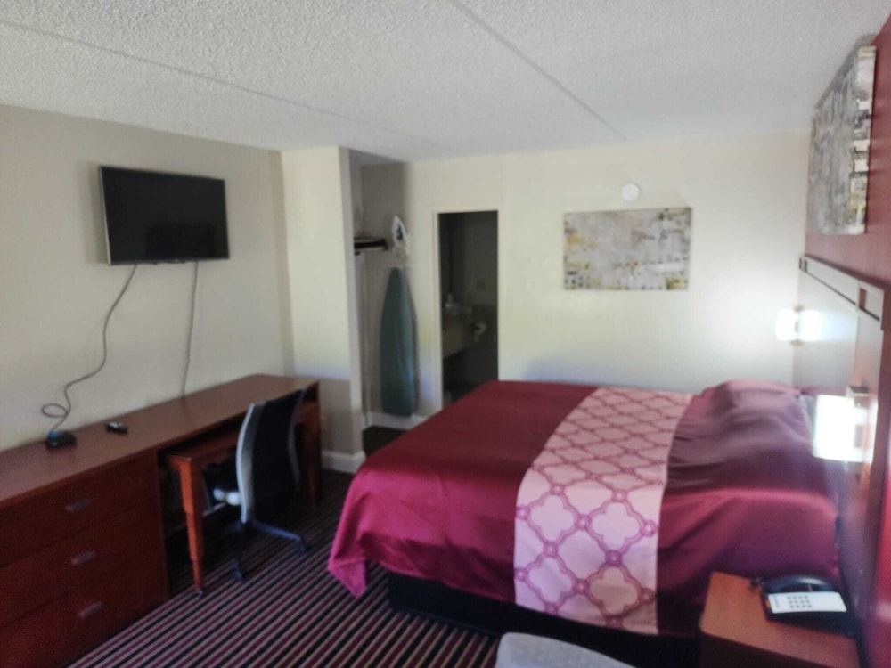 Americas Best Value Inn 28/40