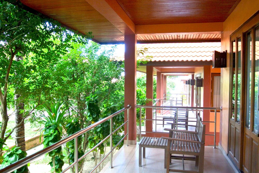 P.S. Thana Resort 32/71