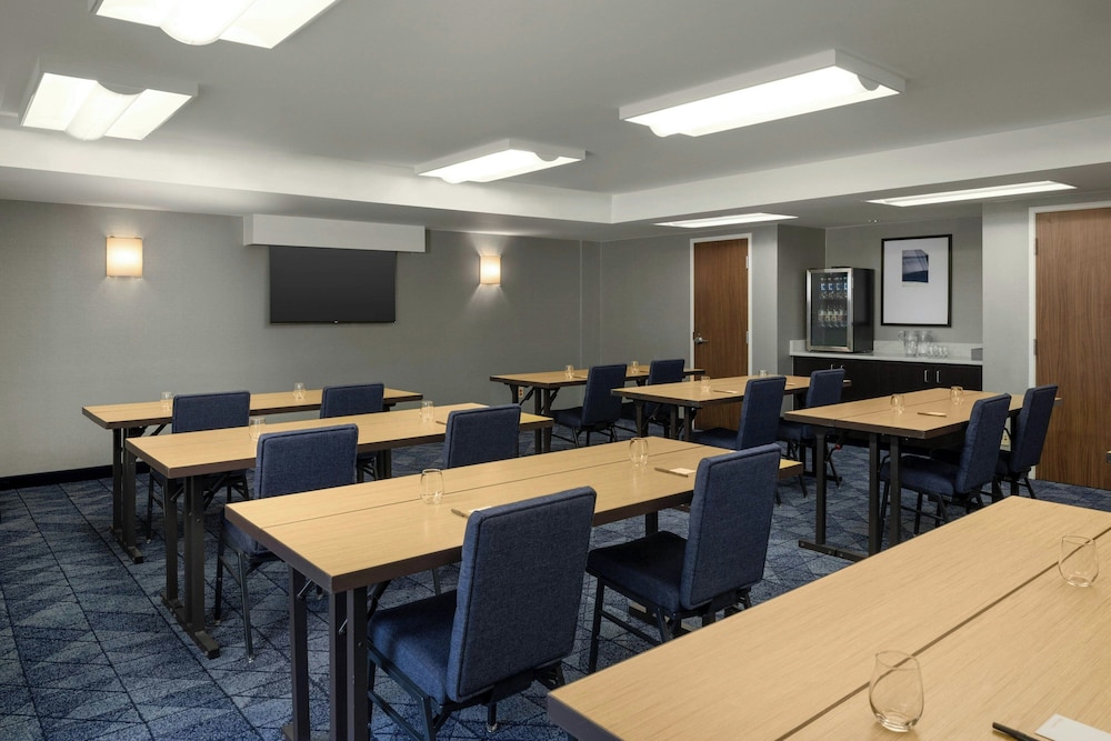 Courtyard By Marriott Downtown Boise 52/58