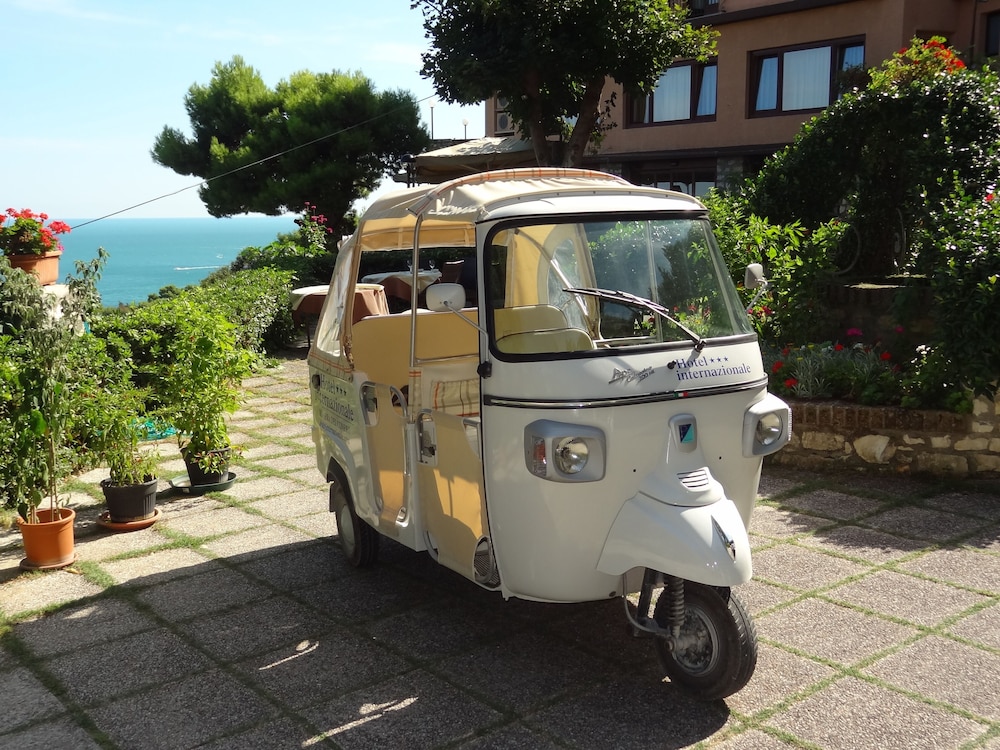 Hotel Internazionale 56/64