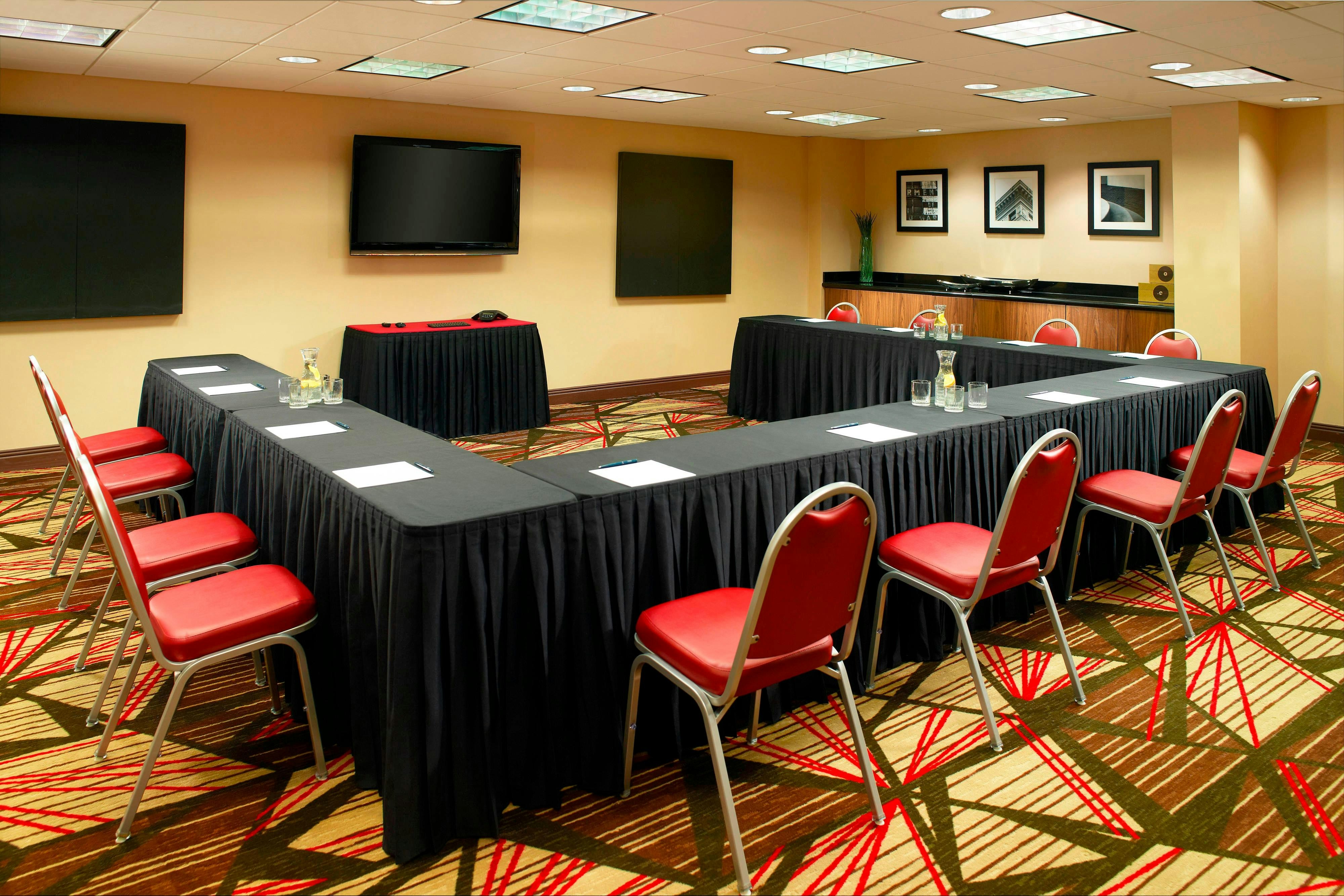 Four Points by Sheraton Nashville Airport 13/17