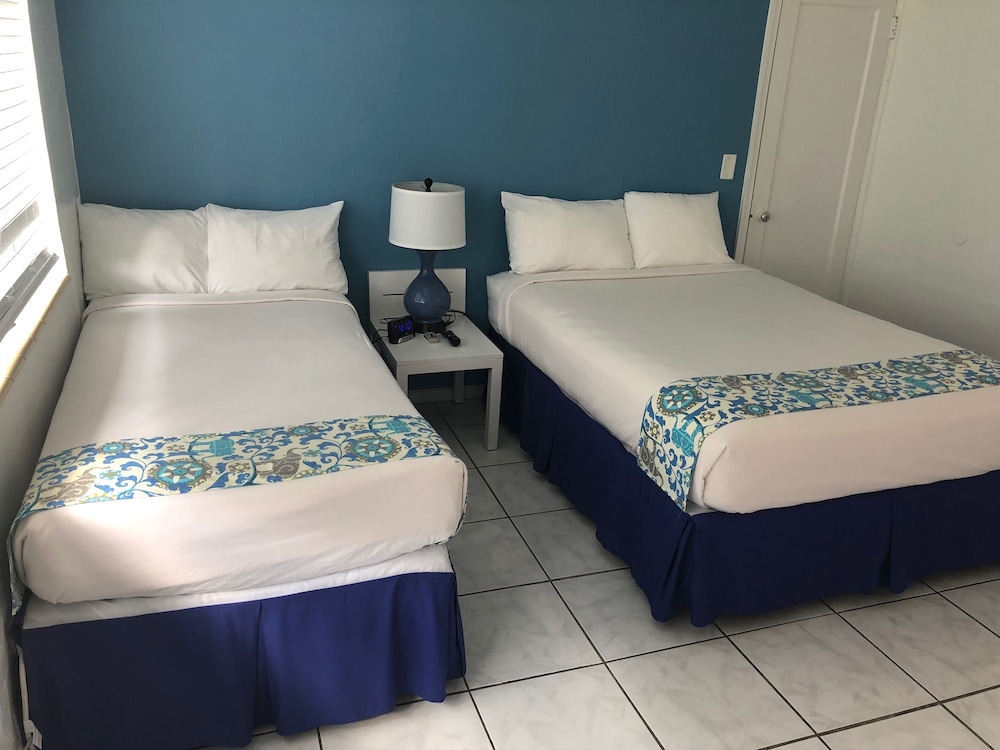 Beach Place Hotel 16/39