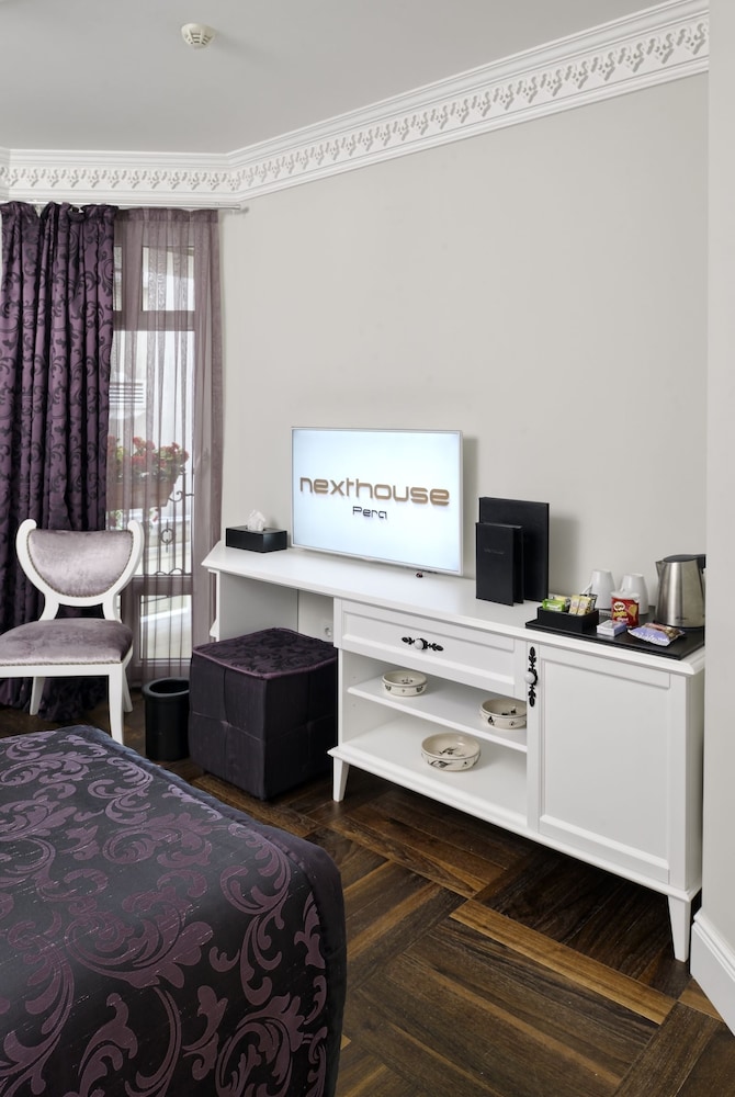 Nexthouse Pera 24/42