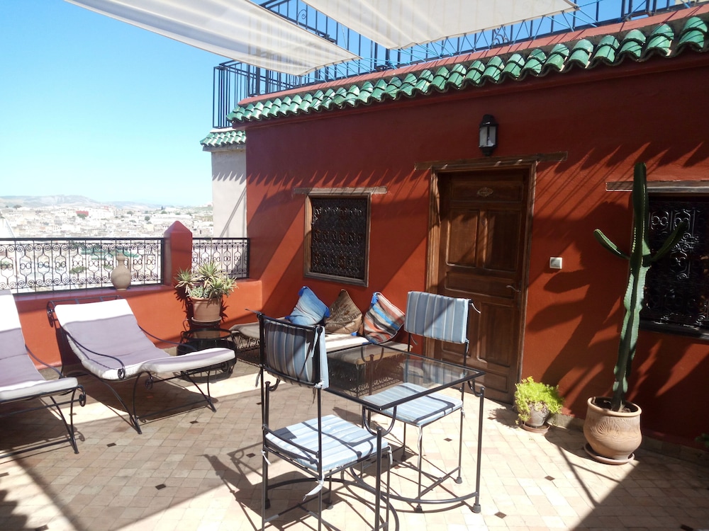 Riad Letchina 44/50