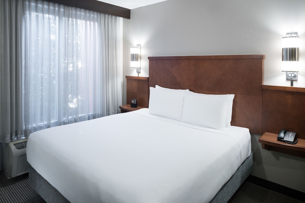 Hyatt Place Jacksonville Airport 9/45