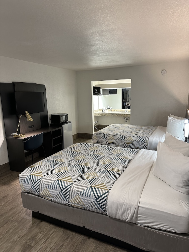Motel6 Pooler, GA - Savannah Airport 20/50