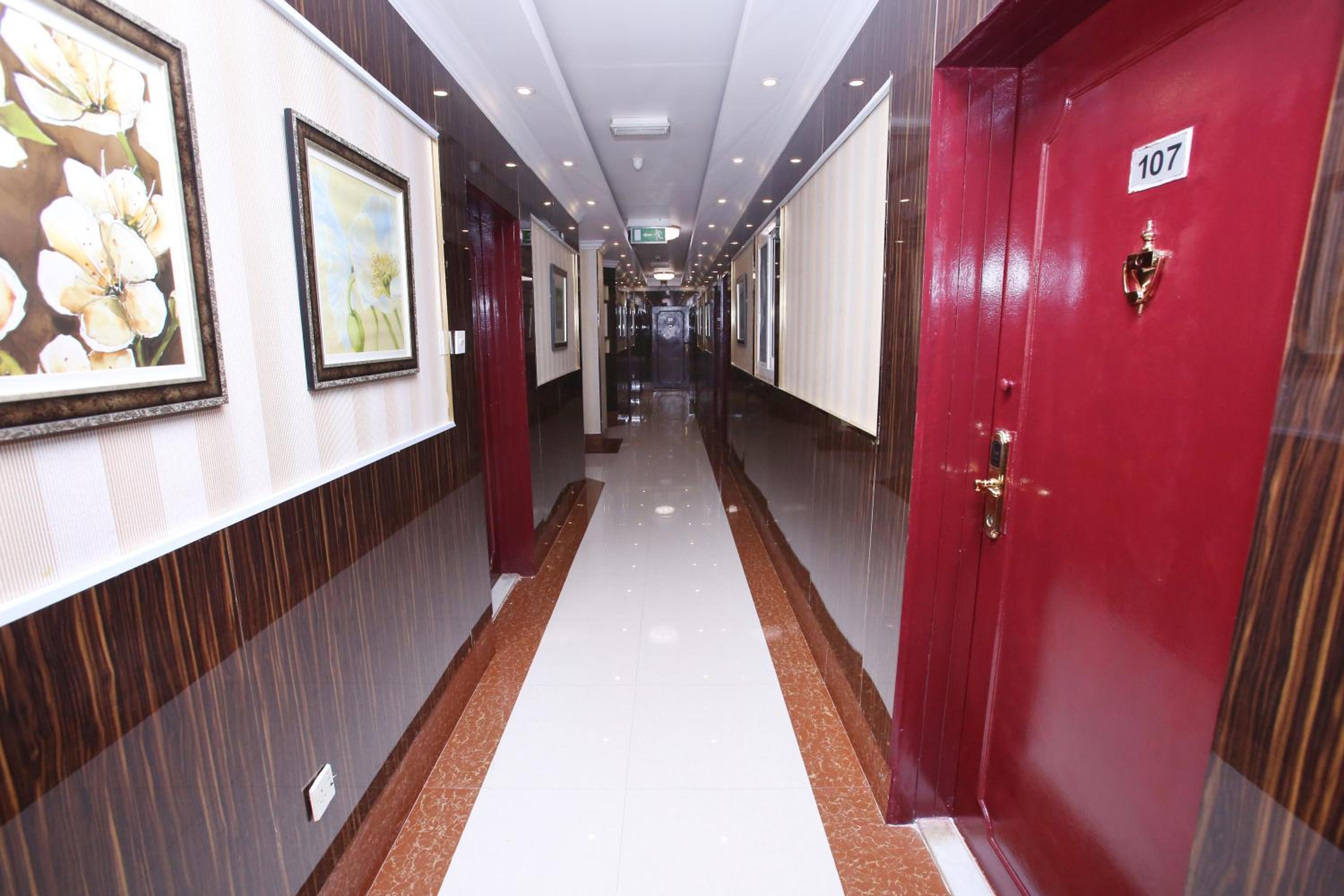 Zagy Hotel 12/84