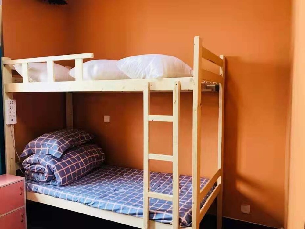 Pinkhostelling Laternational photo3