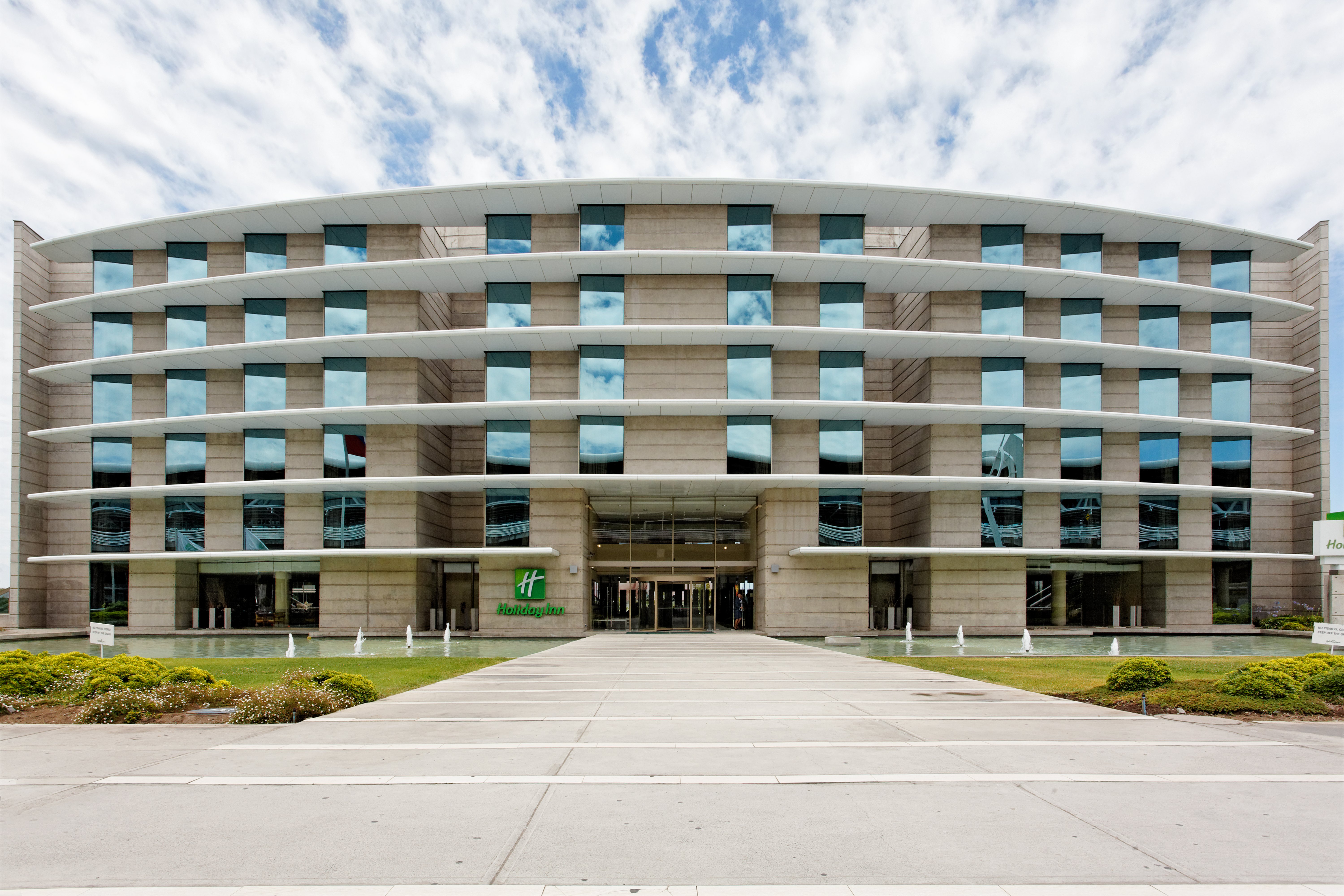 Holiday Inn Santiago Airport 7/75