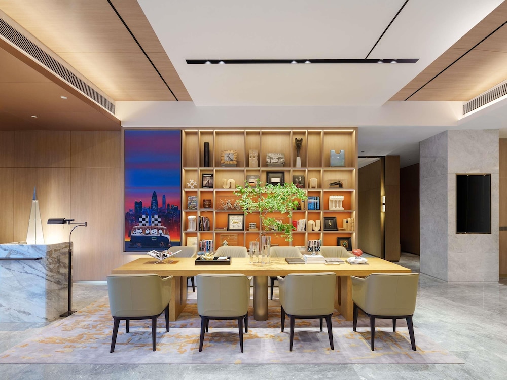 Novotel Shenzhen Bantian 32/50