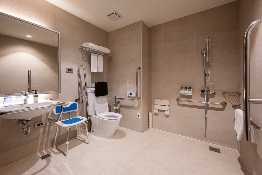Holiday Inn Express Kaohsiung Love River 48/49