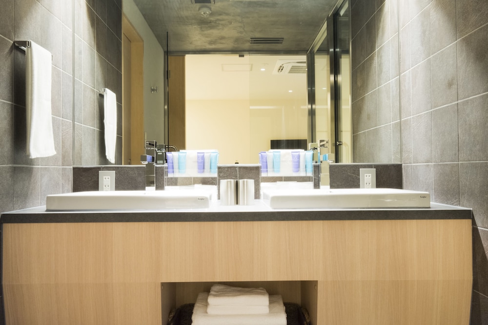 Fujisawa Hotel En 6/53