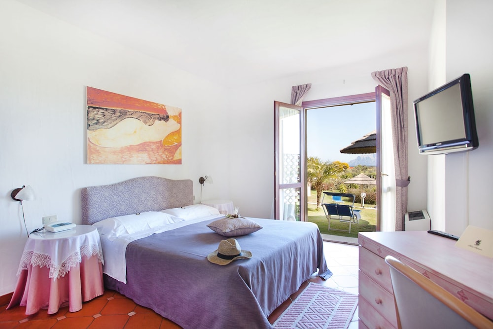 Stefania Hotel 17/87