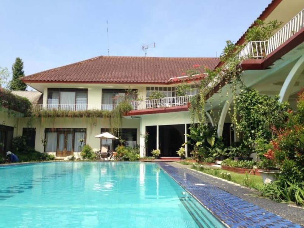 The Garden Family Guest House 1/50