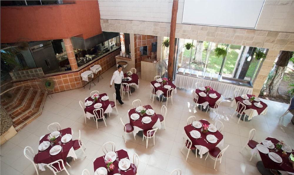 restaurant-cafeteria