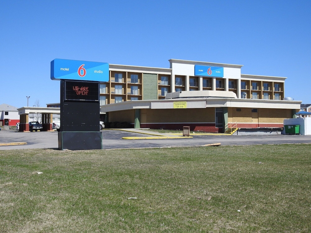 Motel6 Lincoln, NE - Airport in LINCOLN - NE