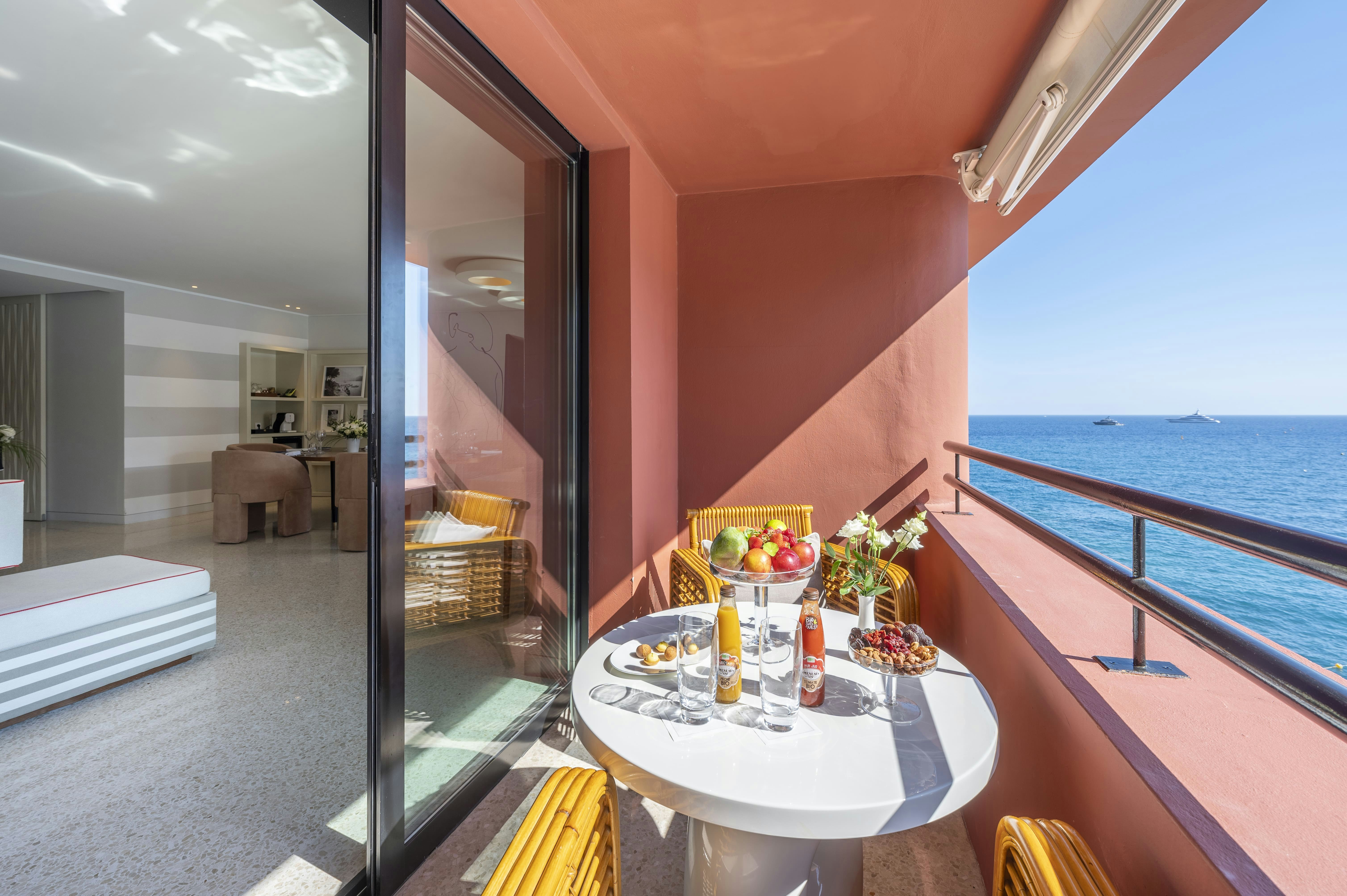 Monte-Carlo Beach Hotel 11/47