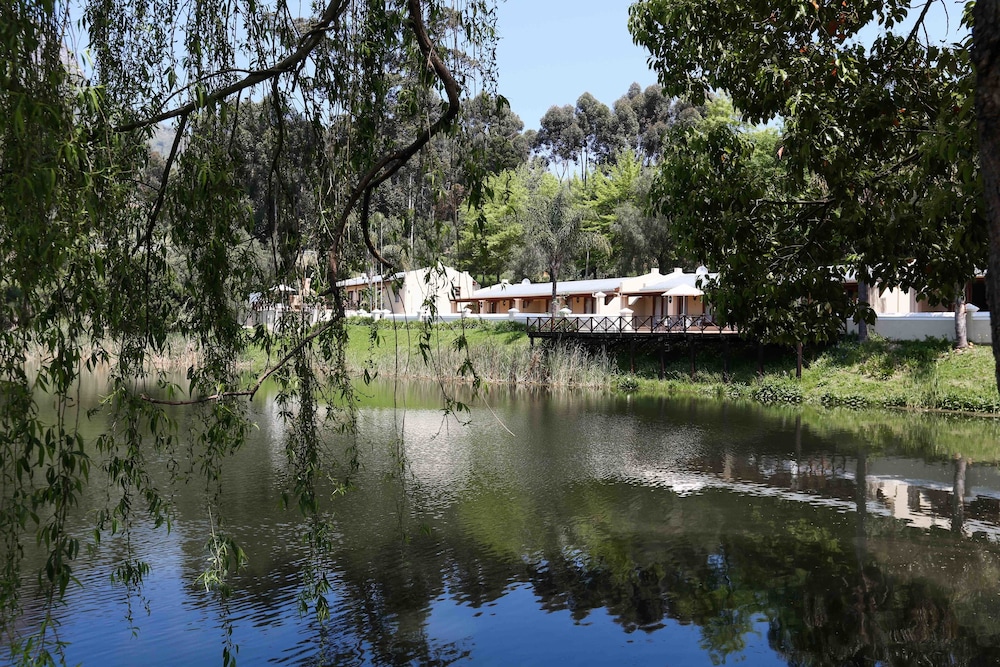 Le Pommier Wine Estate 39/50