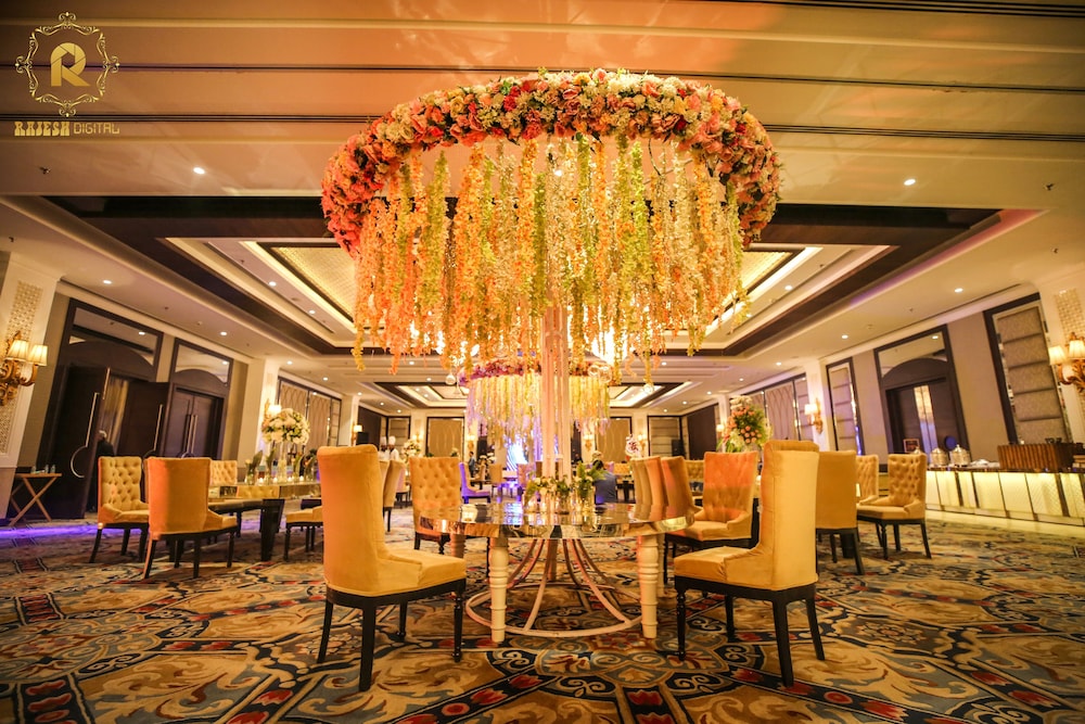 Golden Galaxy Hotels & Resorts 43/50
