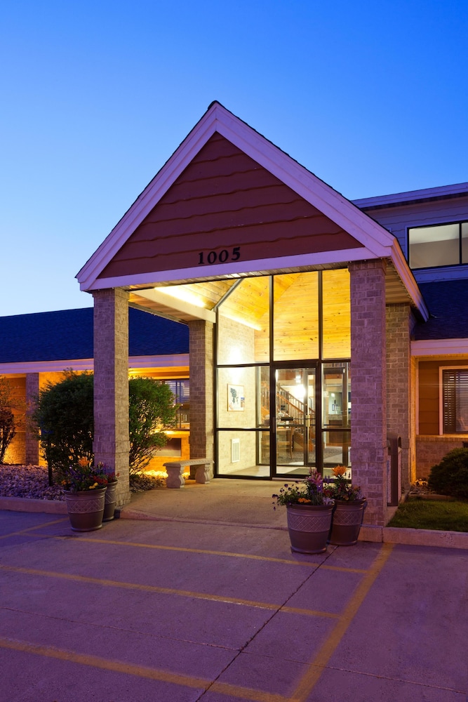AmericInn by Wyndham Spencer 3/36