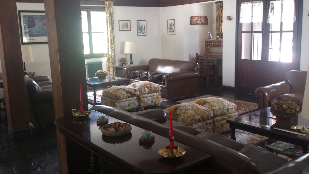 Posada del Angel 38/67
