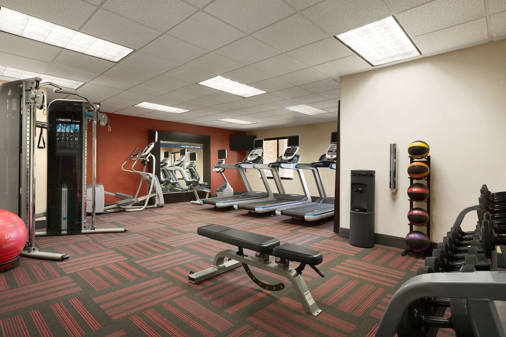 Hampton Inn And Suites Phoenix Glendale Westgate Az 35/65
