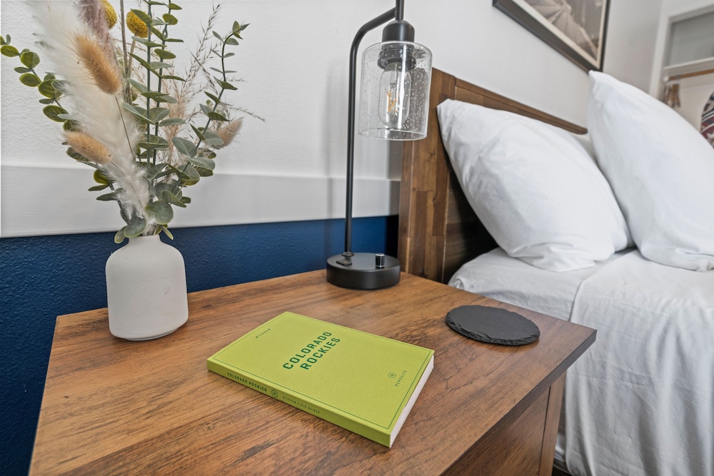 The Bent Elbow Hotel and Restaurant 23/40