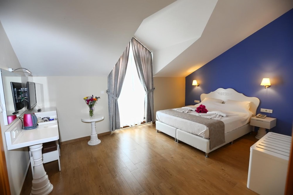 Kumluk Otel 8/50