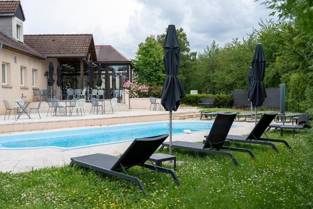 Kyriad Nuits-Saint-Georges 44/50