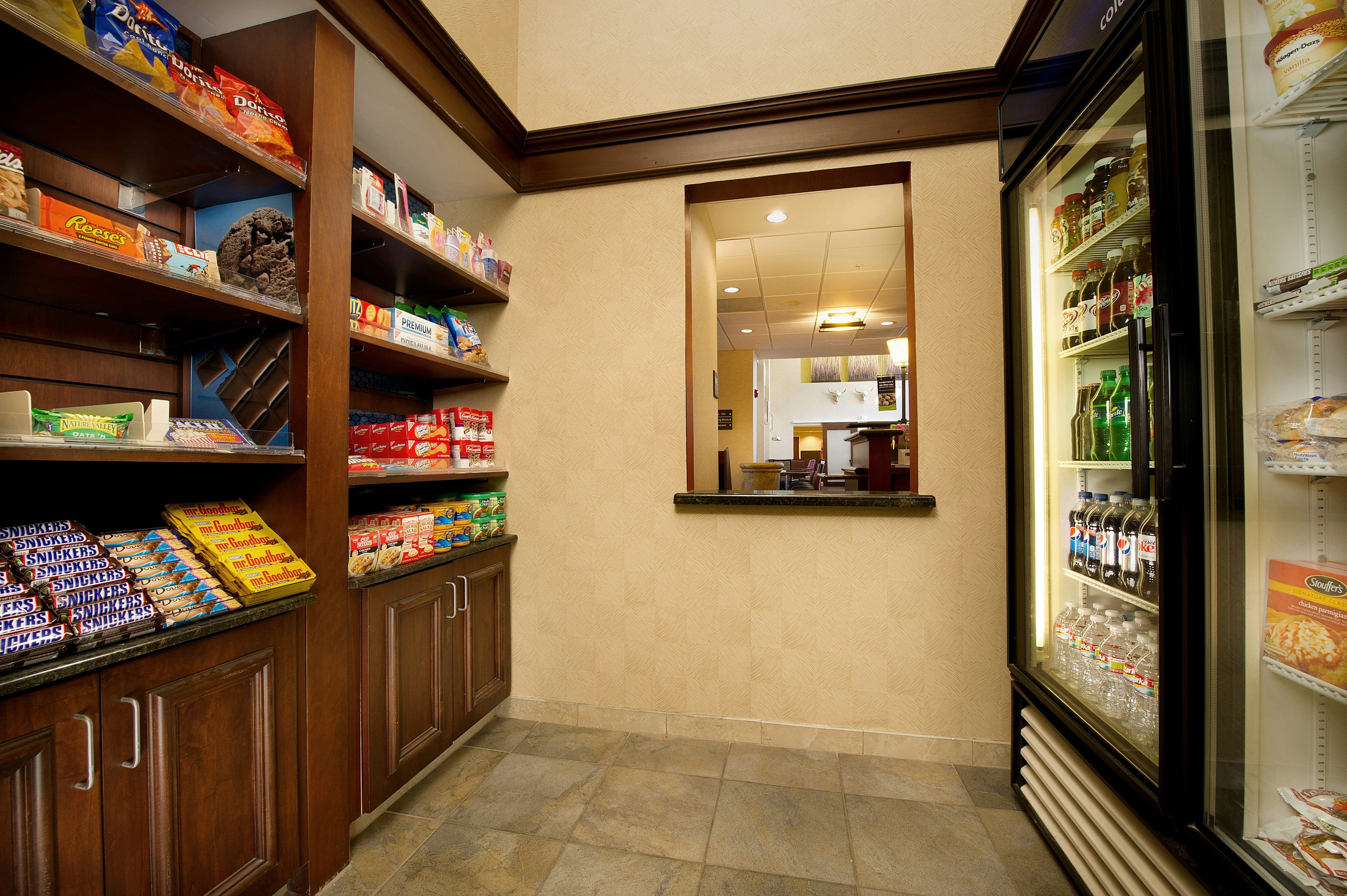 Hampton Inn and Suites San Antonio Airport 7/44