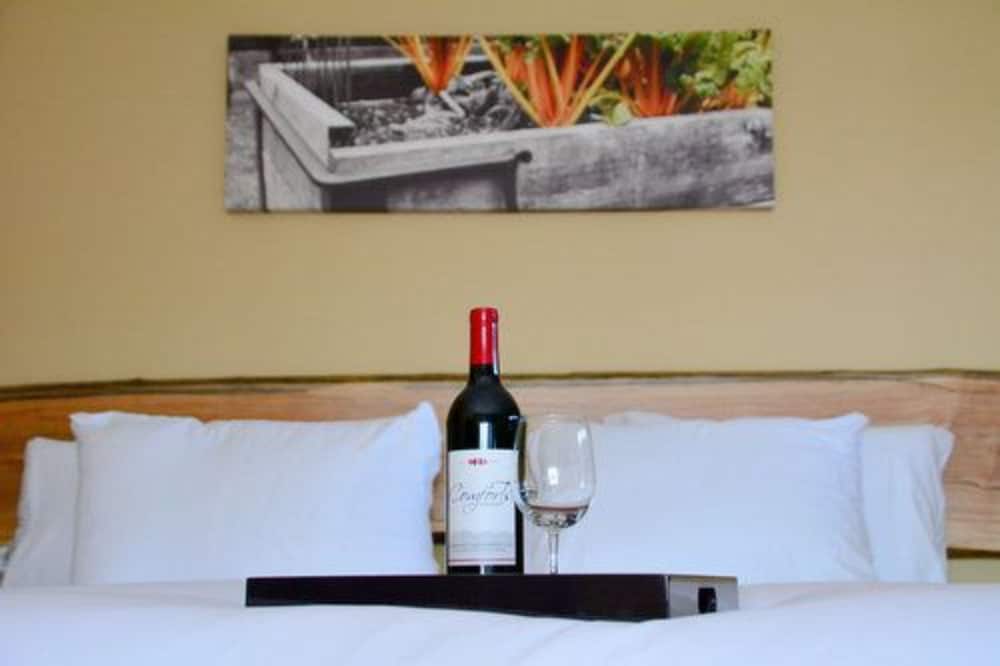 Comforts of Whidbey 10/34