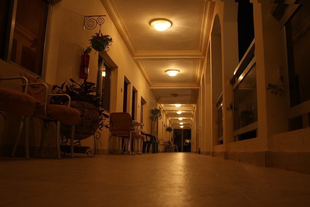 Seaview Garden Hotel 42/47